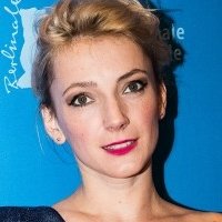 Alexandra Borbely Nahé