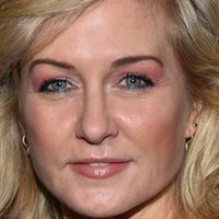 Amy Carlson Nahé