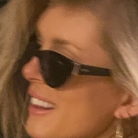 Bella White Nahé