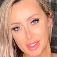Britishblonde Nahé