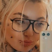 courtneybt1ts Nahé