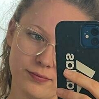 Julia May Nahé