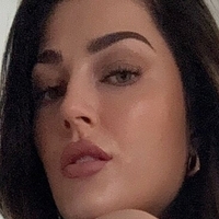 Katie Jane Nahé