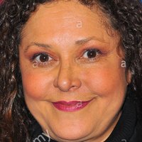 Lonette McKee Nahé