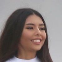 Nicole Esparza Nahé
