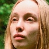 Polina Kobzeva Nahé