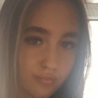 Poppy R Nahé