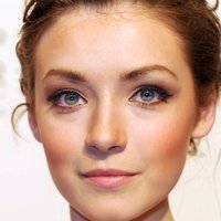 Sarah Bolger Nahé