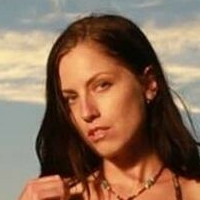 Tricia Oaks Nahé
