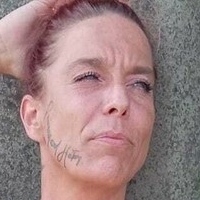 Yvonne Offical Nahé